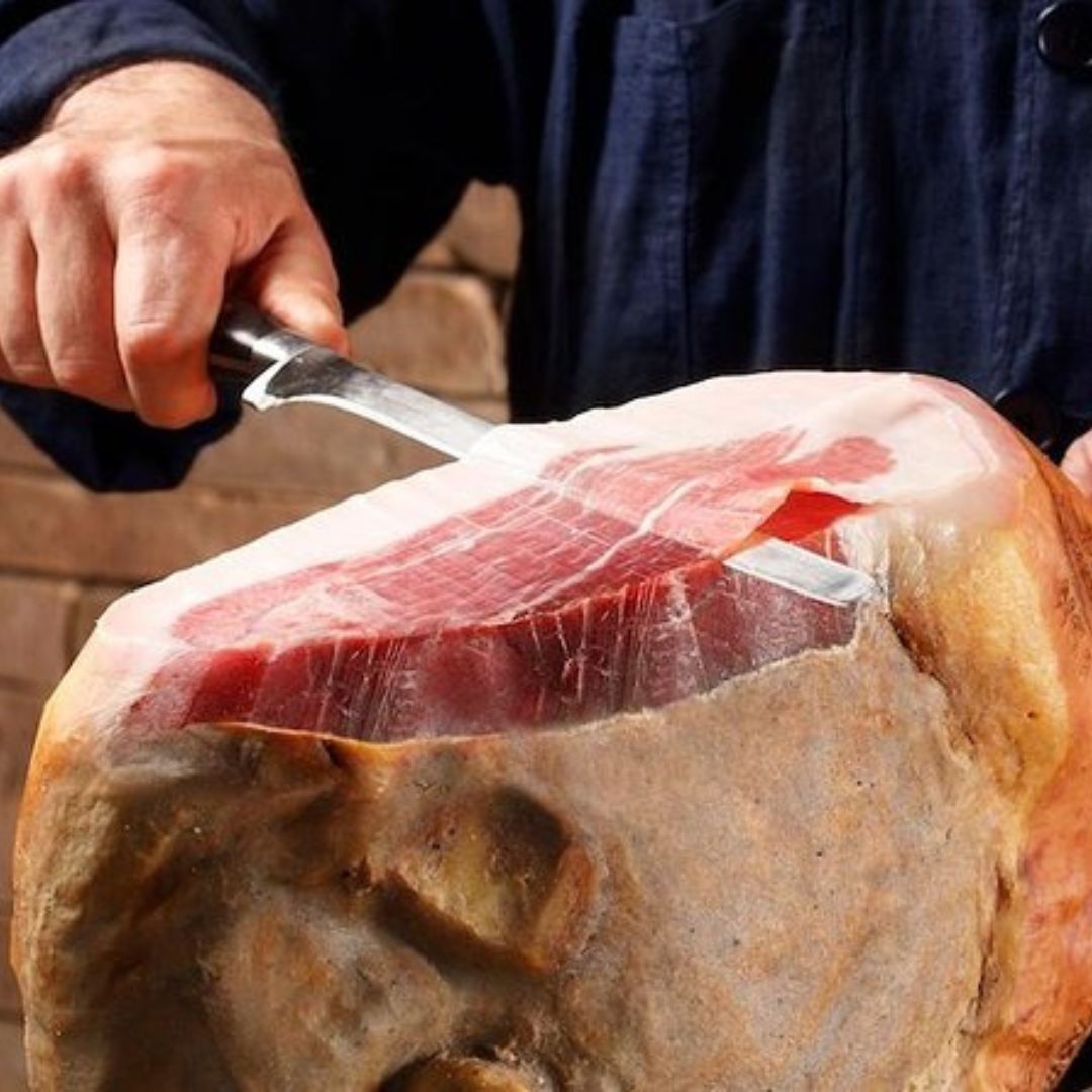 Parma DOP (Cel s kostjo)